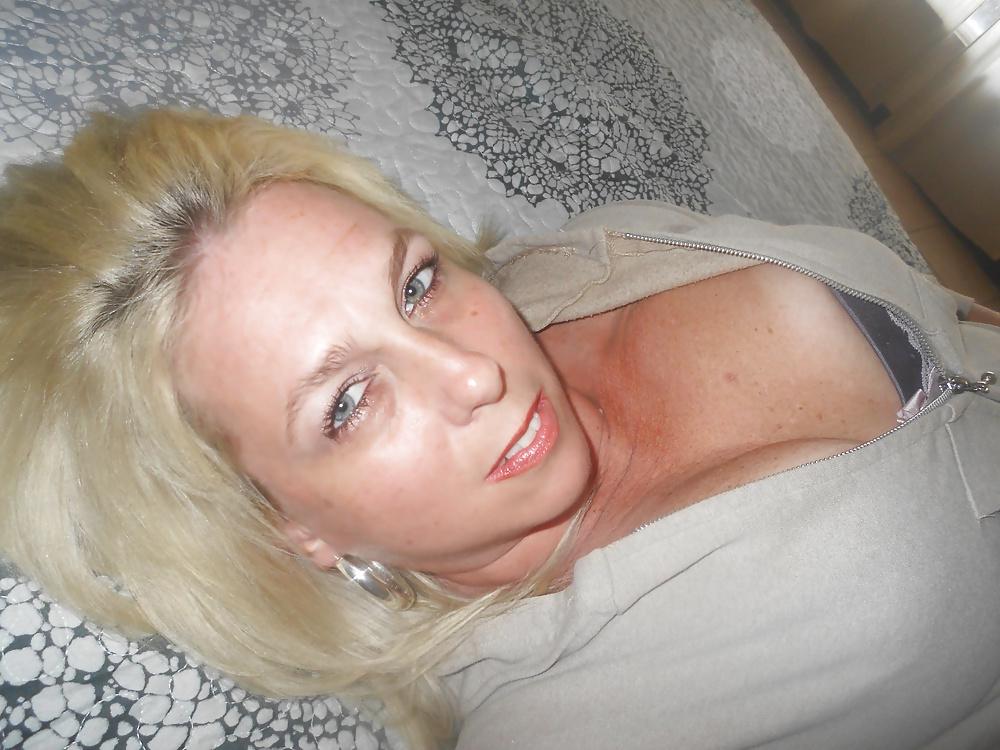 23P Your Mom's Been Sending Me Hot Selfies
