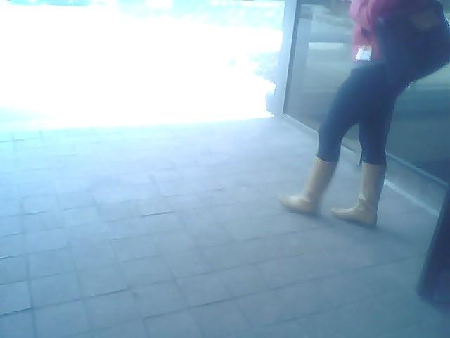 25P Some Candid Phone Pics Please Comment Part 3