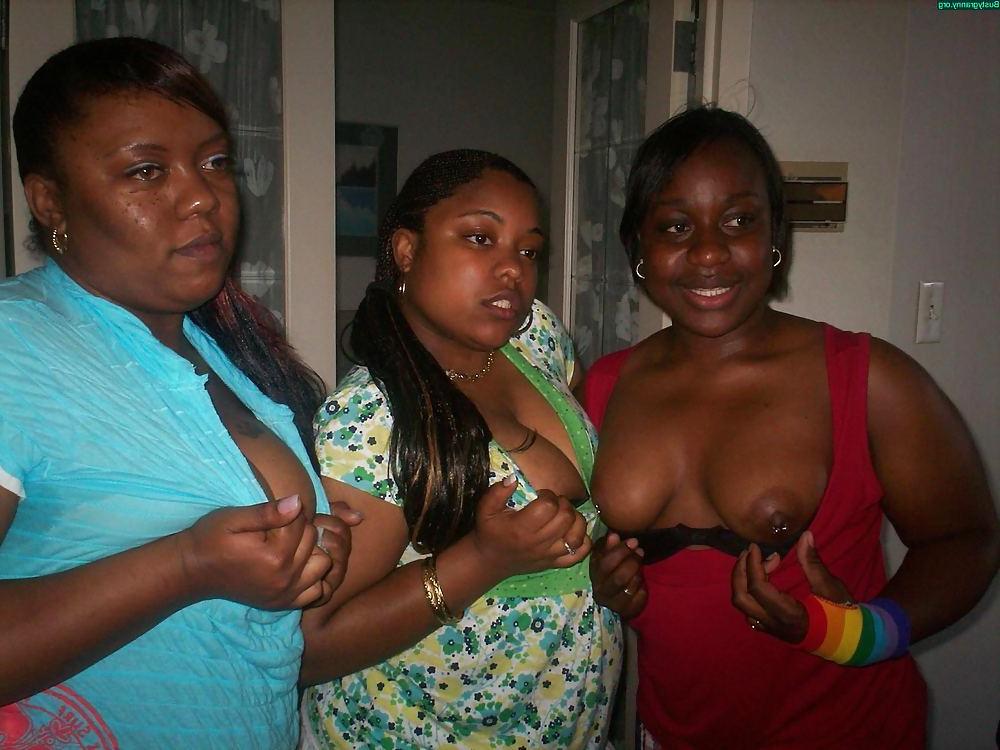 19P Show your tits 8.