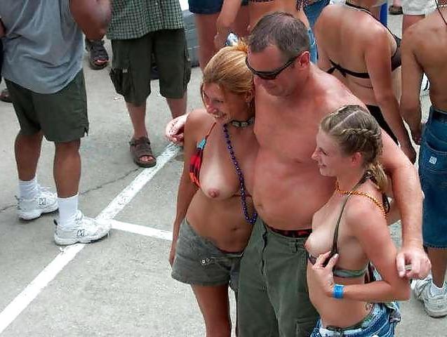 19P Show your tits 8.