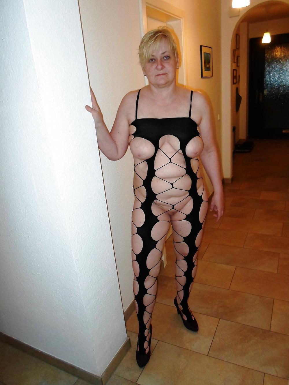 20P Mein Nuttenoutfit