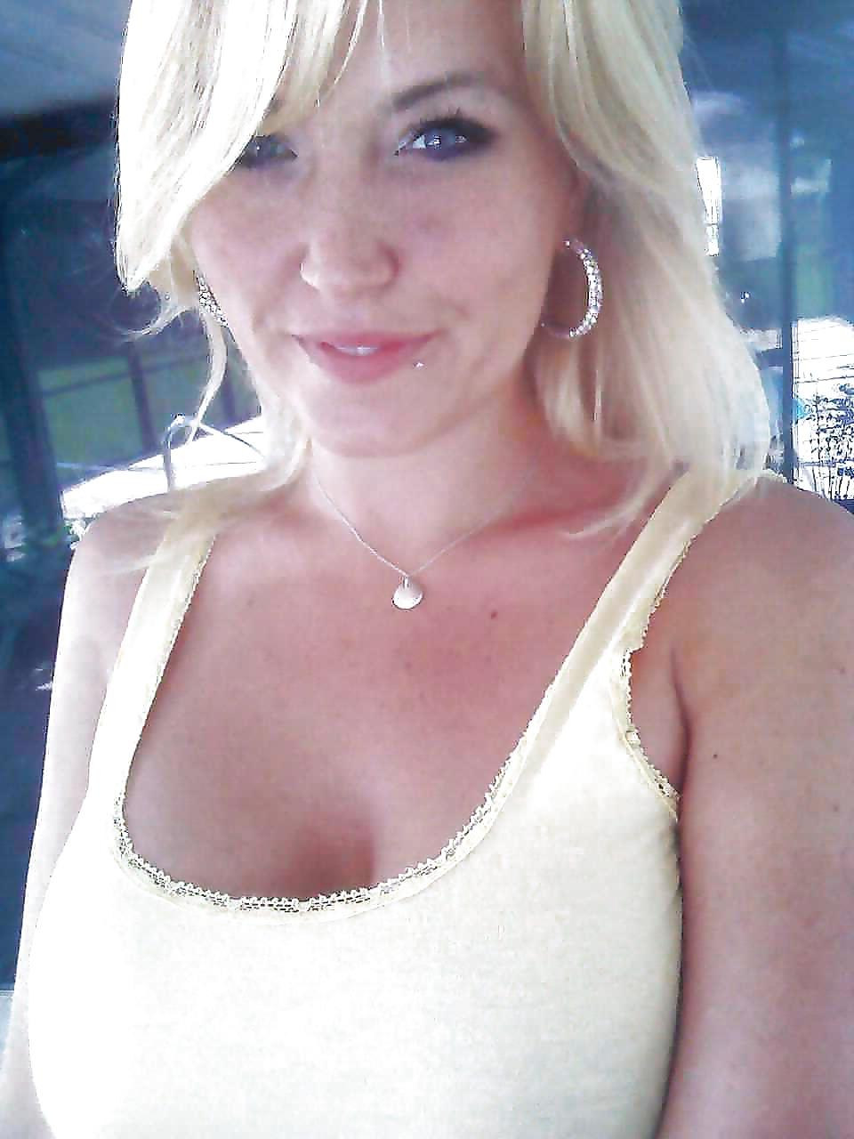 25P Sexy Cam Girl Harley Marie