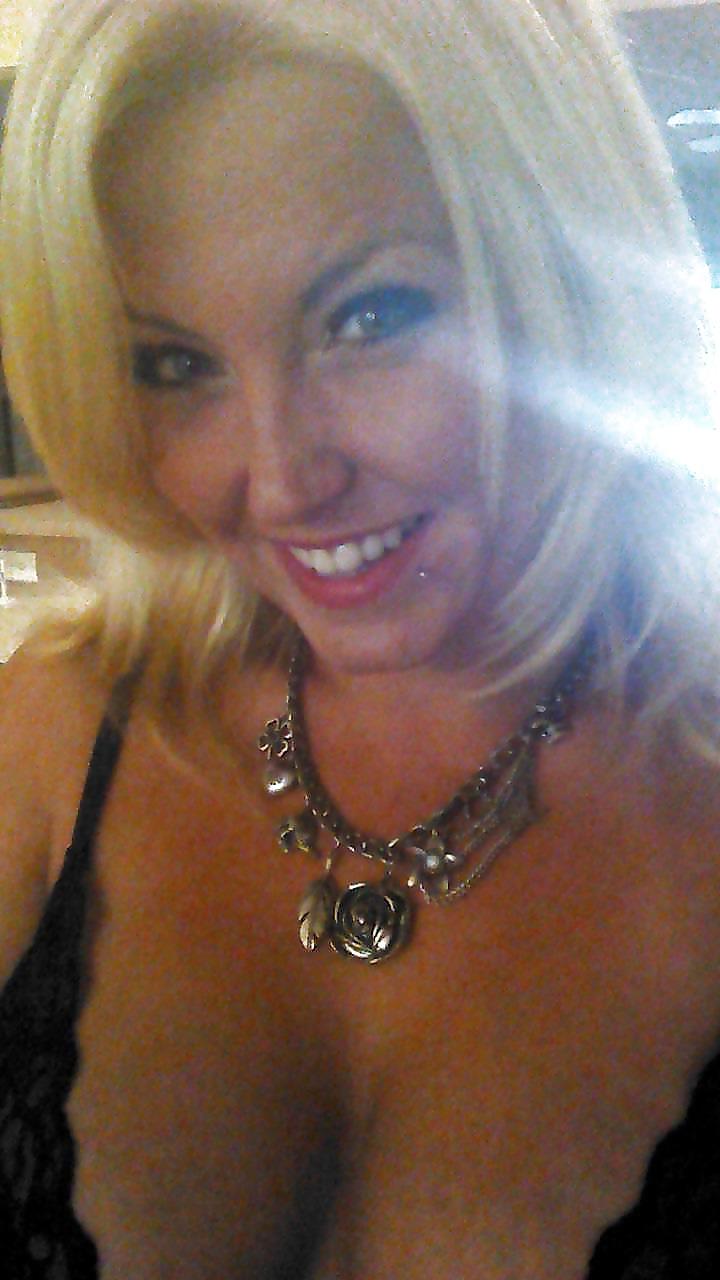 25P Sexy Cam Girl Harley Marie