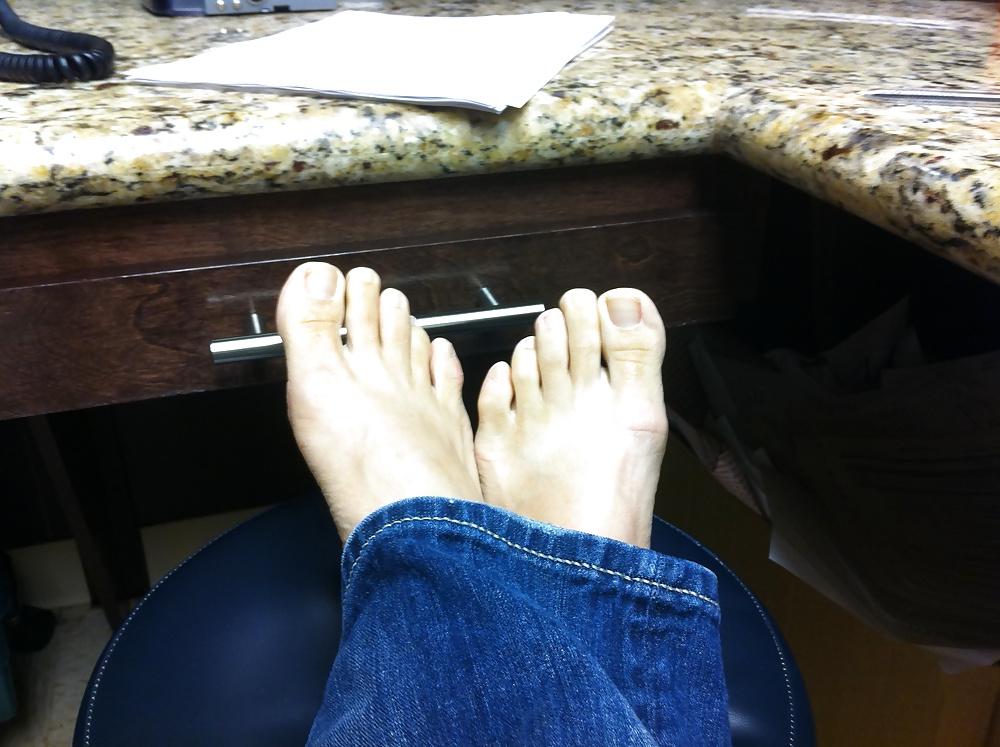 25P Random Feet