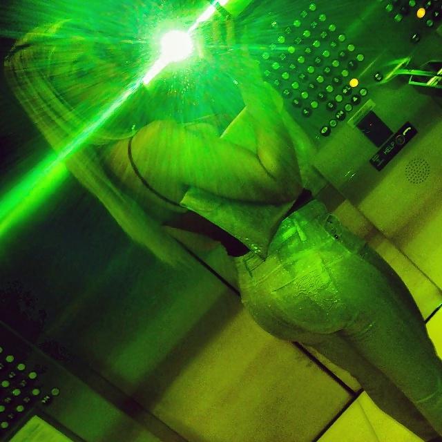 8P My gf best friend bad face but awesome bofy