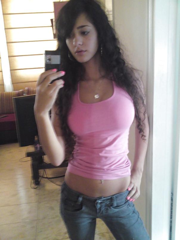 18P Perfect body Latina slut
