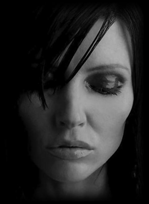 25P Female domme