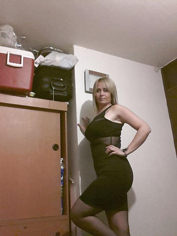 25P Naughty latina cougar
