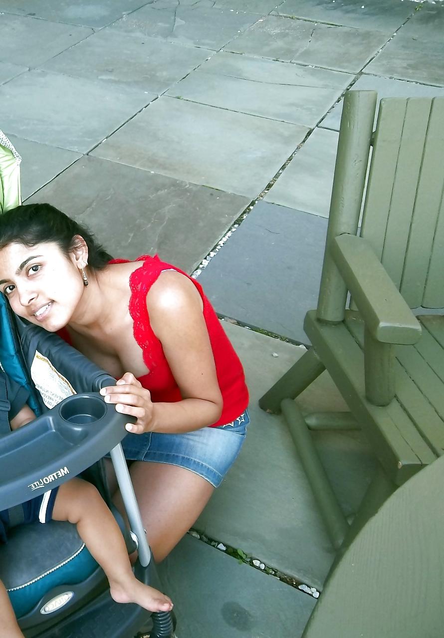 14P Real life bitches show deep huge cleavage