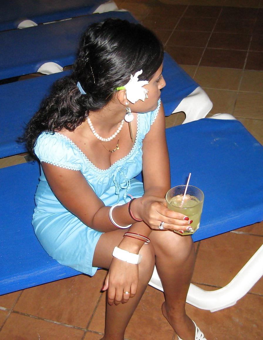 14P Real life bitches show deep huge cleavage