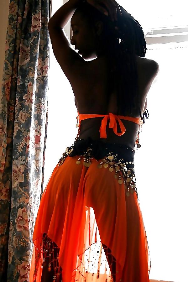 25P The most famous girls on the net 29