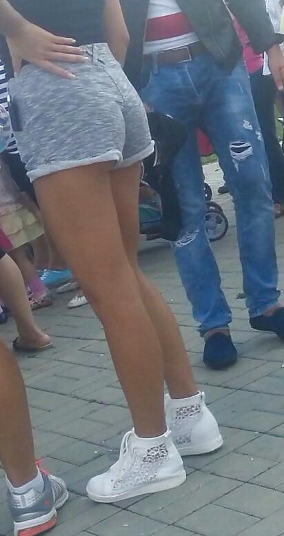 19P Spy sexy ass old + young romanian