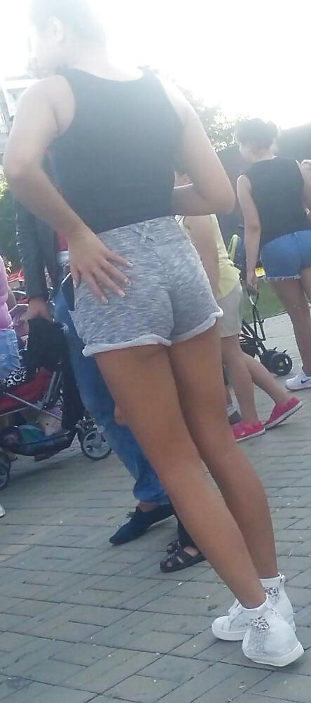 19P Spy sexy ass old + young romanian