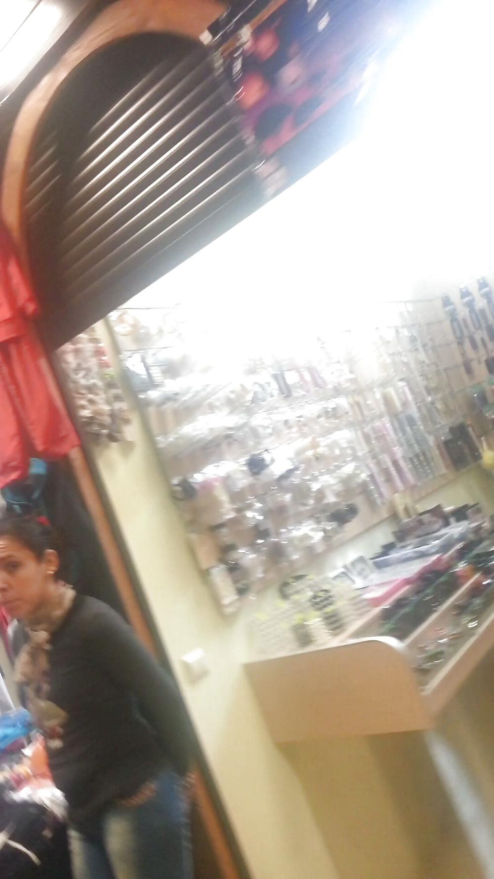 25P Spy shooping, mall and supermarket romanian