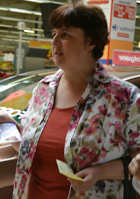 25P Spy shooping, mall and supermarket romanian