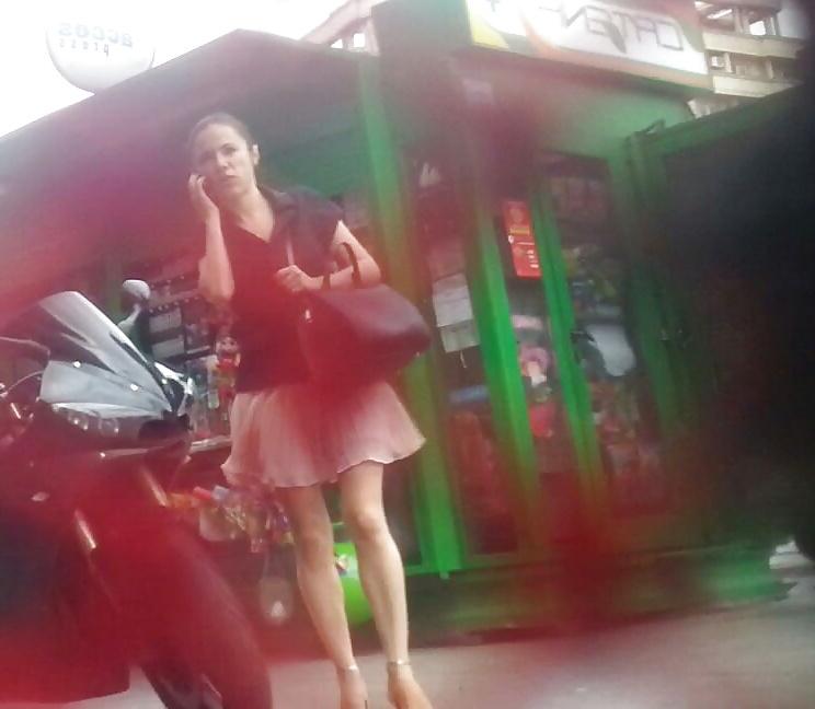 25P Spy old + young feet and skirt romanian