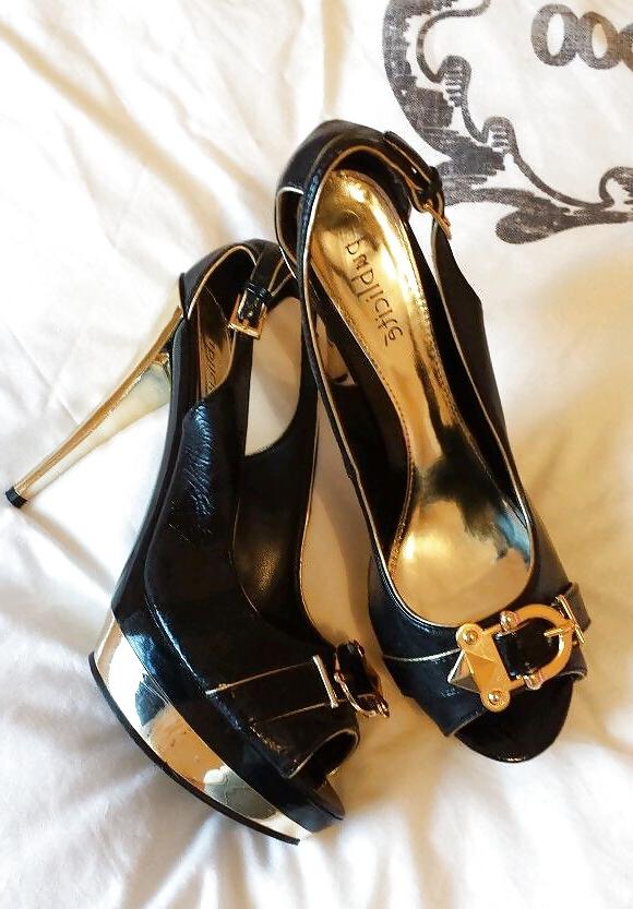 17P Shoe's that make me wet