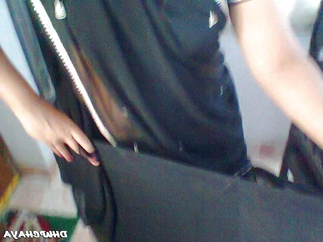 25P Andhra housewife navel boob show 16