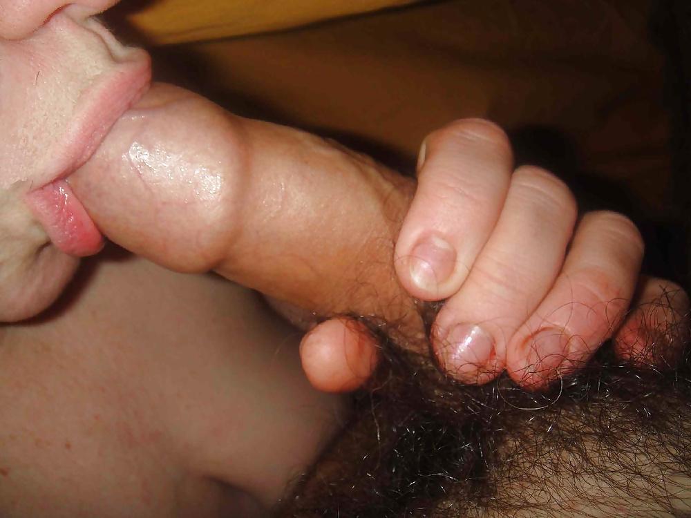 25P Hairy couple has fun (webfound)