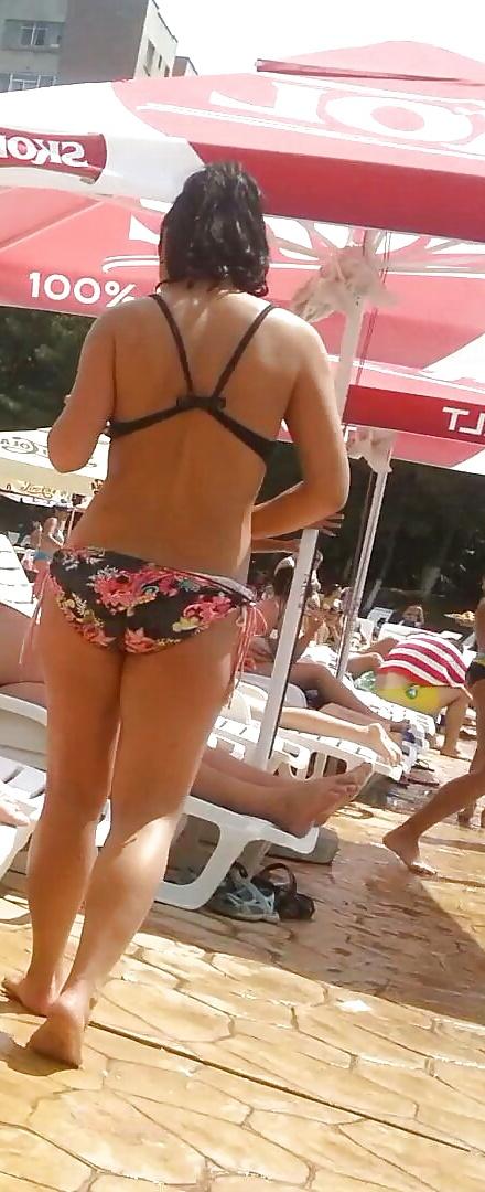 25P Spy ass old + young pool romanian