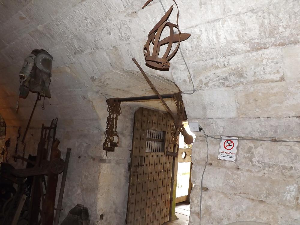 9P Torture Device and The Torture Rack, die S t r e c k b a n k