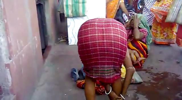 23P Half Naked Indian Aunty Bending Over