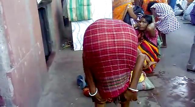 23P Half Naked Indian Aunty Bending Over