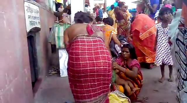 23P Half Naked Indian Aunty Bending Over
