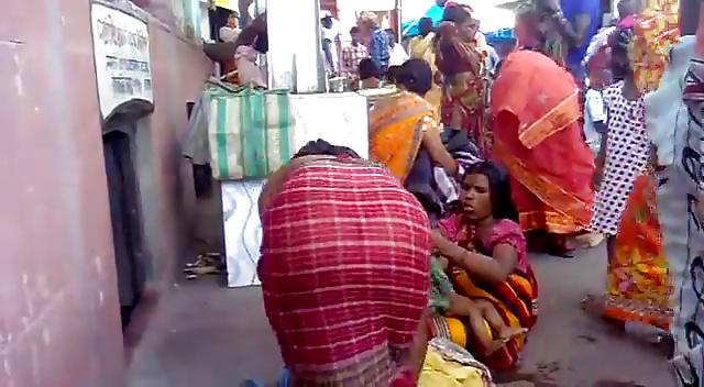 23P Half Naked Indian Aunty Bending Over