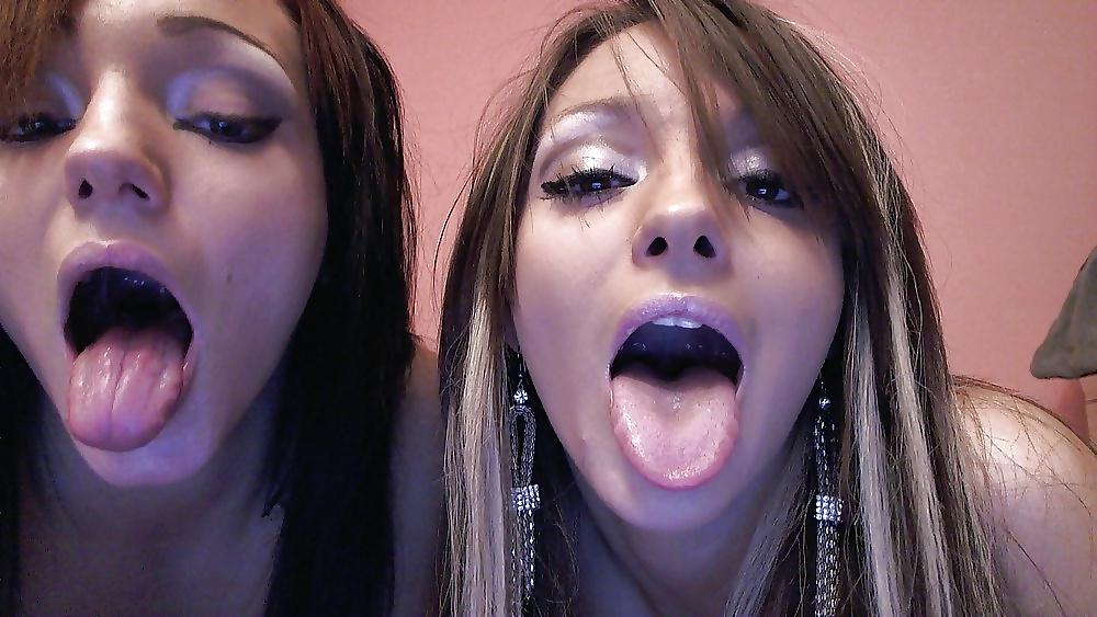 14P Sisters Brittany and Tiffany cam