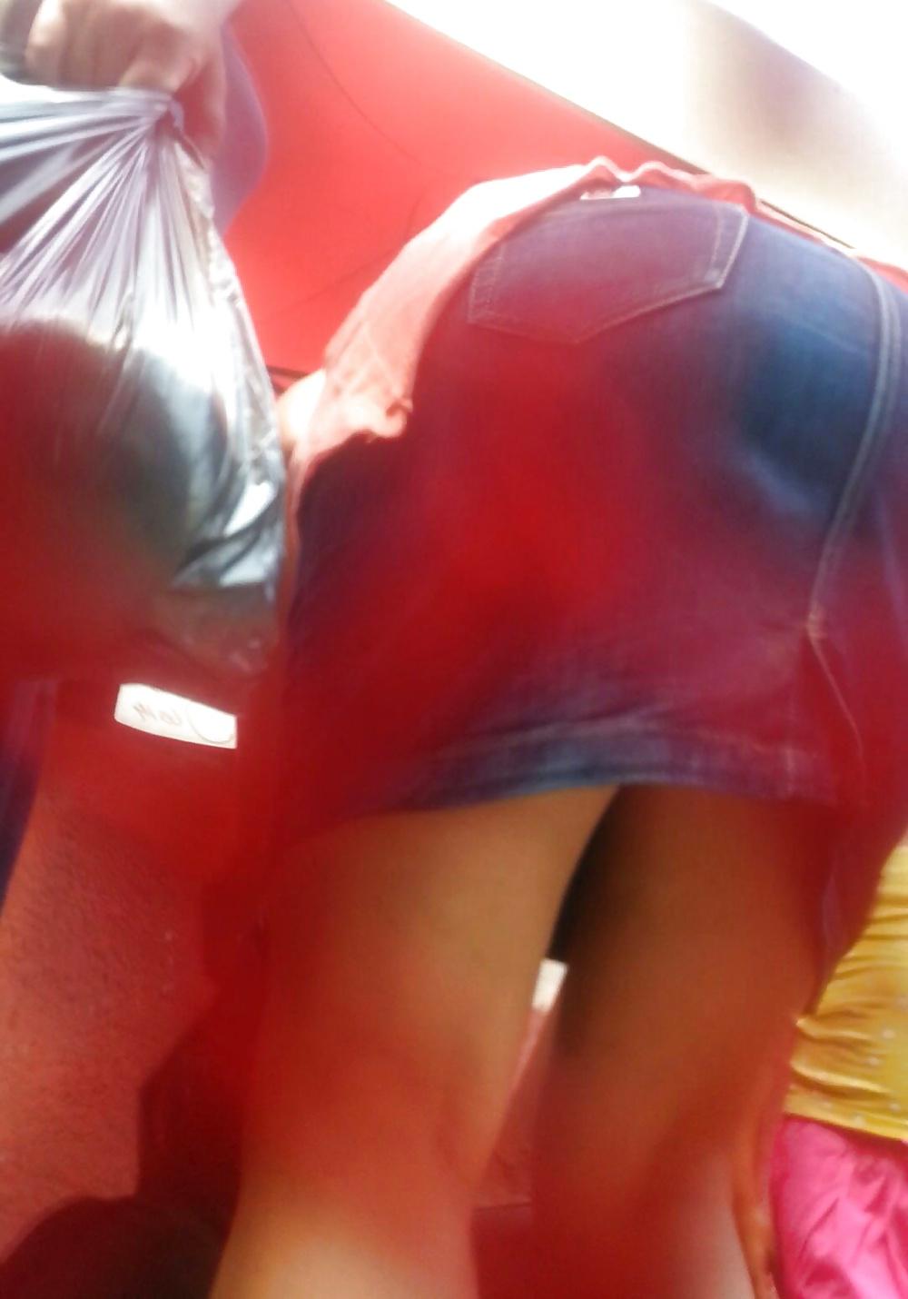 9P Spy sexy mature upskirt romanian