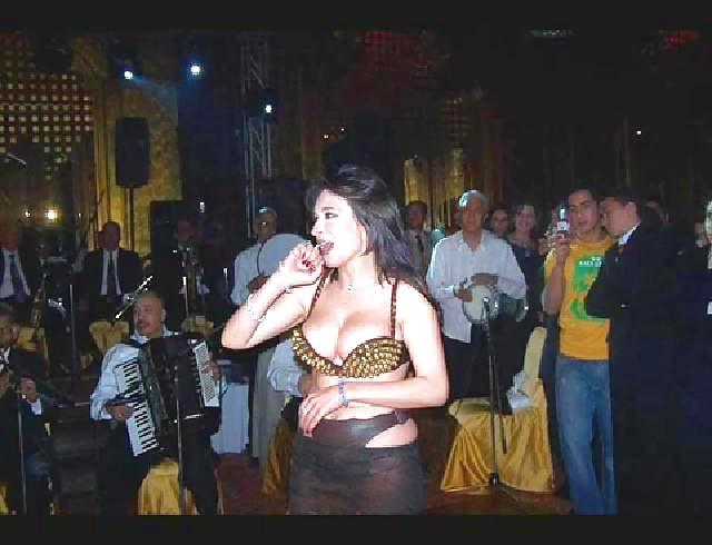 25P Dina belly dancer in France Embassy 2014