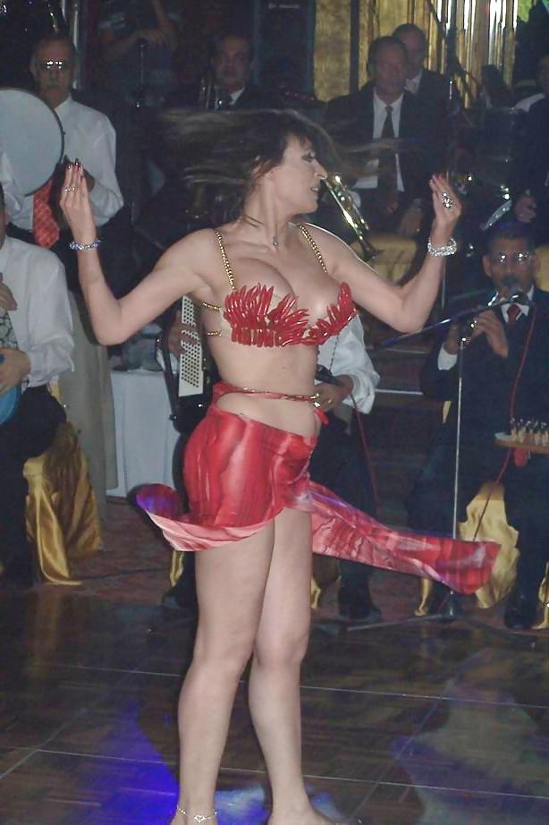 25P Dina belly dancer in France Embassy 2014