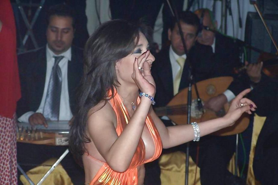 25P Dina belly dancer in France Embassy 2014