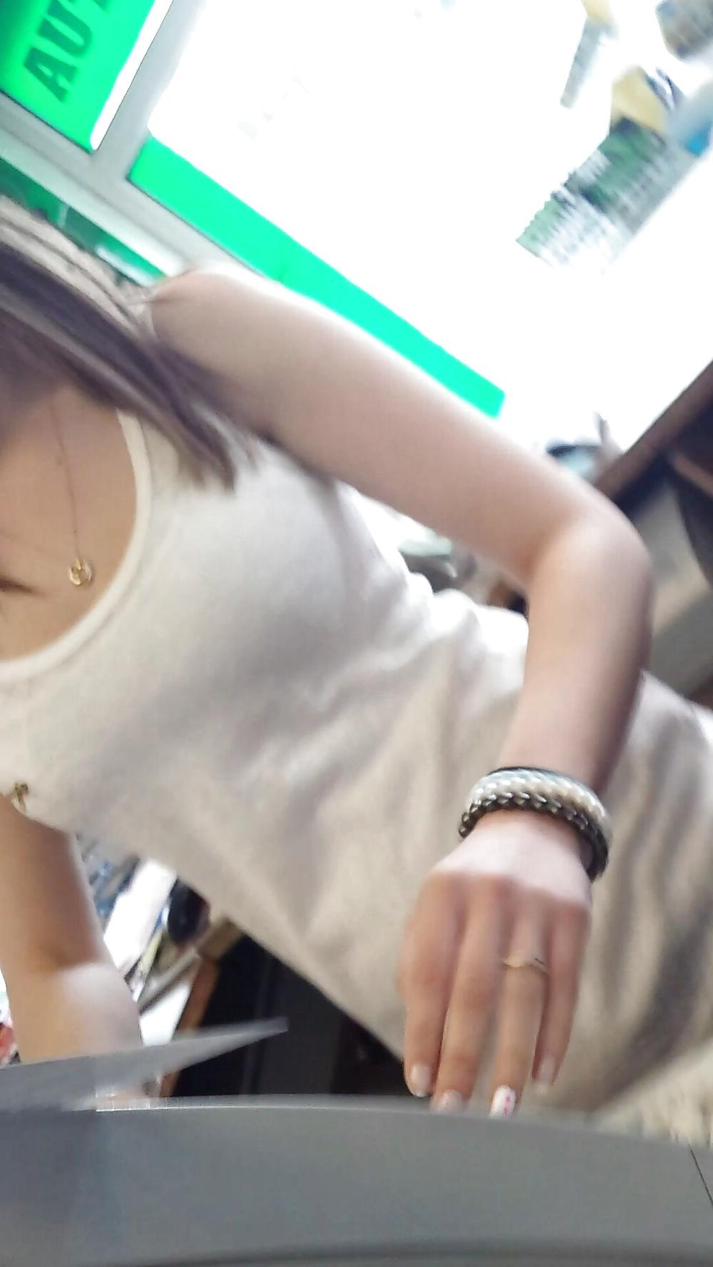 4P Shop girl