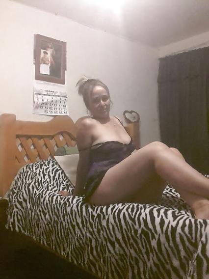 23P Naughty latina cougar