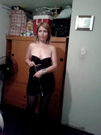 23P Naughty latina cougar