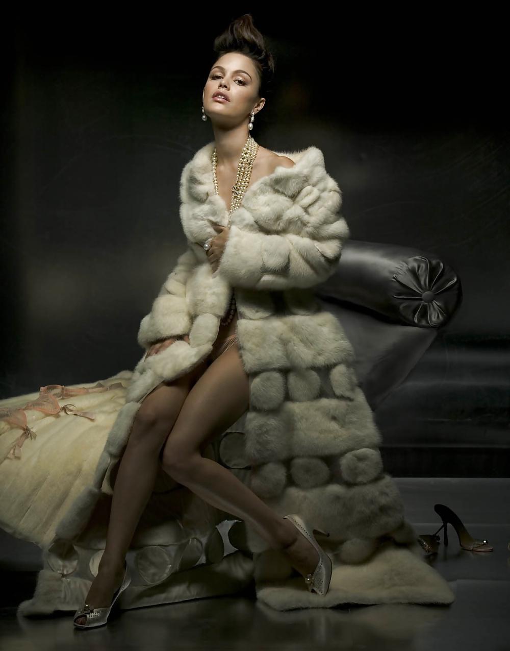 25P Girls and fur