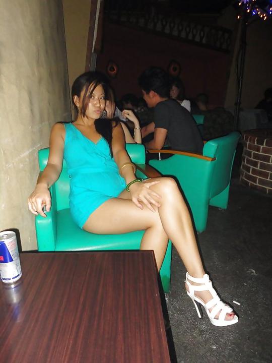 25P Pics that show off my legs