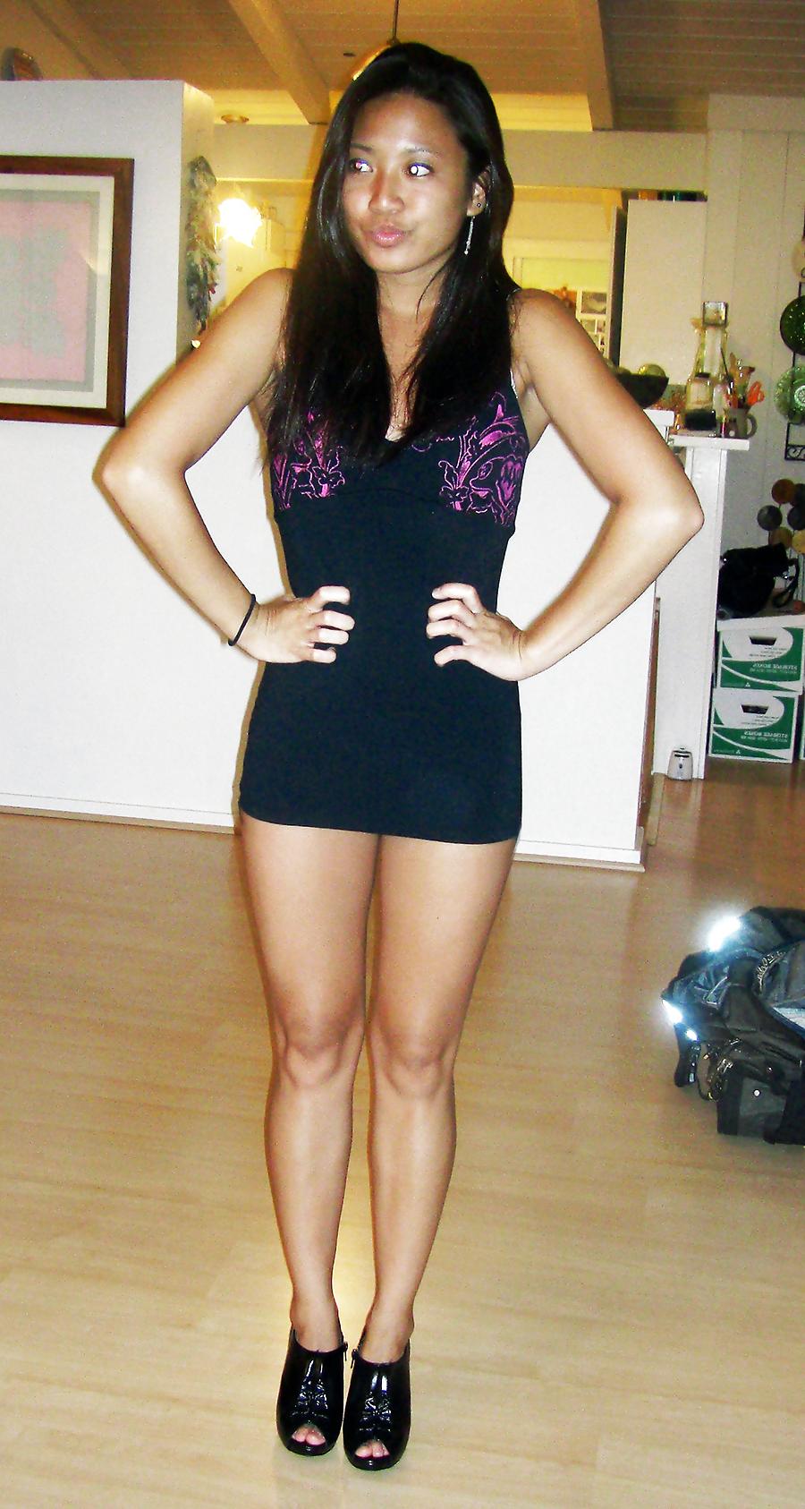 25P Pics that show off my legs