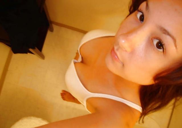 15P Am i hot?add me up sexycassandrablair at yeah who that come