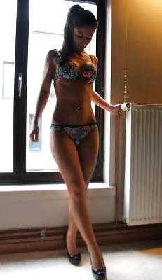 25P Hot hookers and or escorts from close to where I live