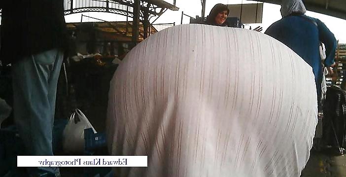 4P Arab Bend over at market