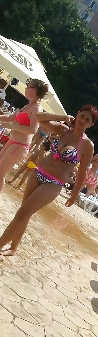 25P Spy old + young boobs pool romanian