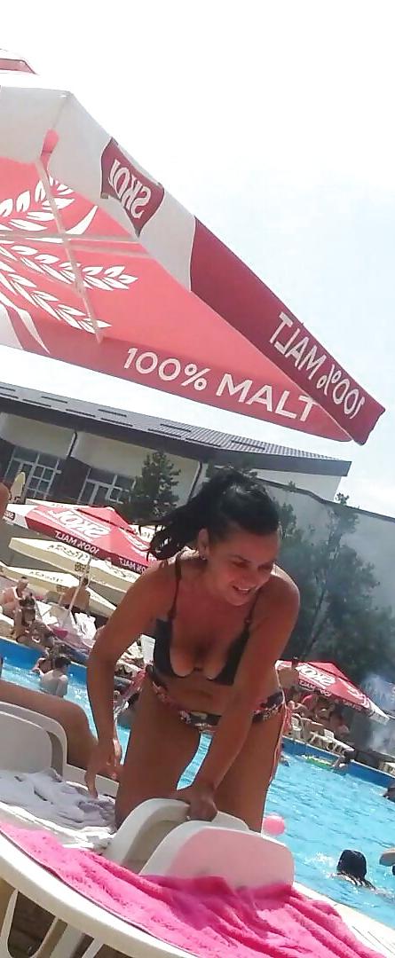 25P Spy old + young boobs pool romanian