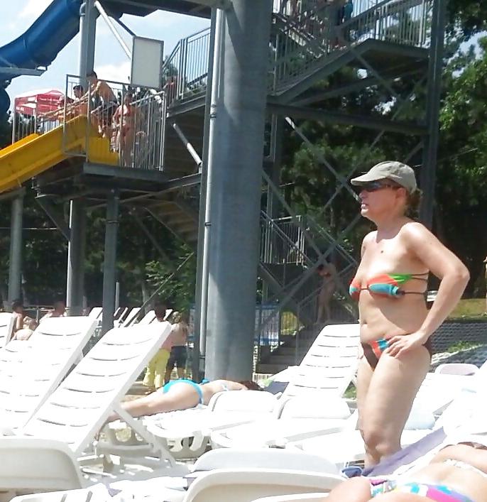 25P Spy old + young boobs pool romanian