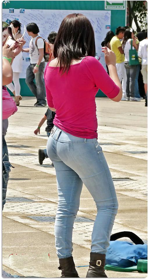 25P Indian sexy actress TRISHA non nude tight pants cameltoe