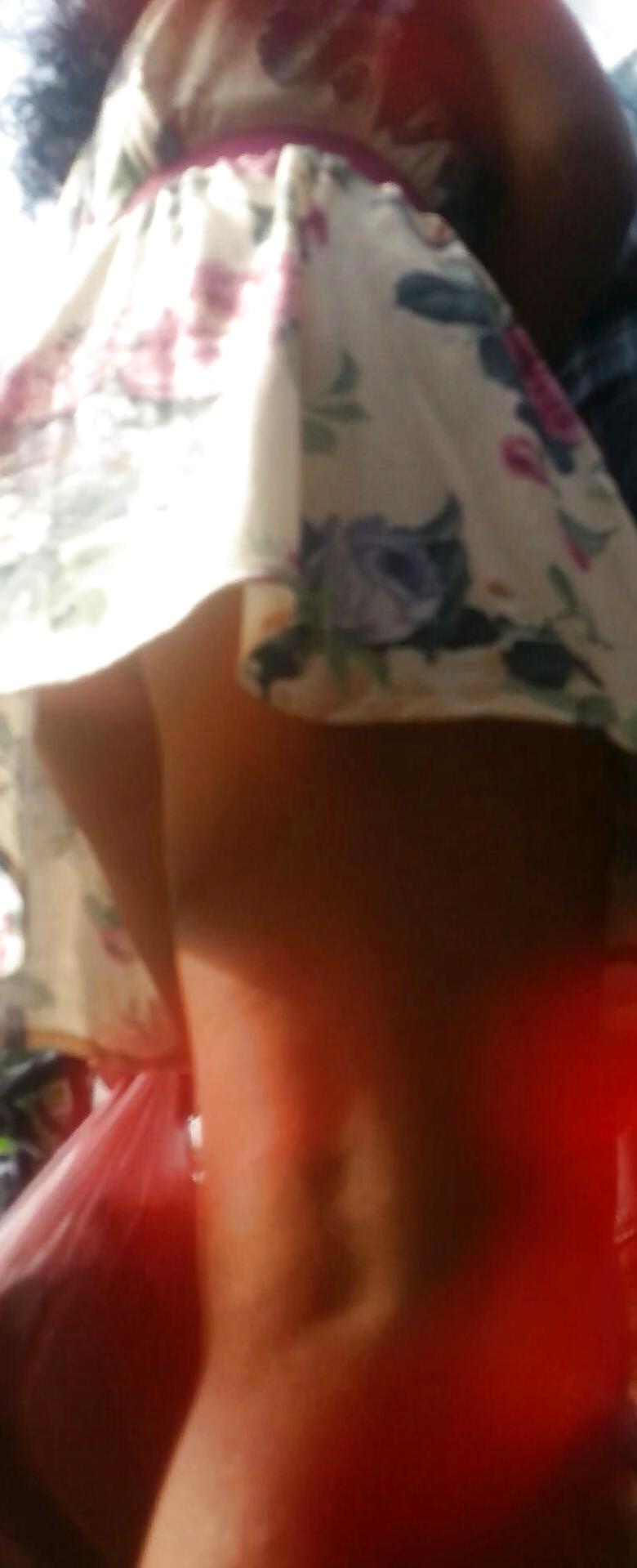 8P Spy sexy teens skirt and feet romanian