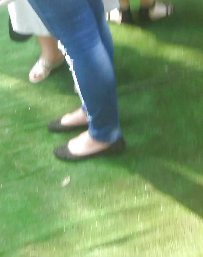 19P Spy feet and legs romanian
