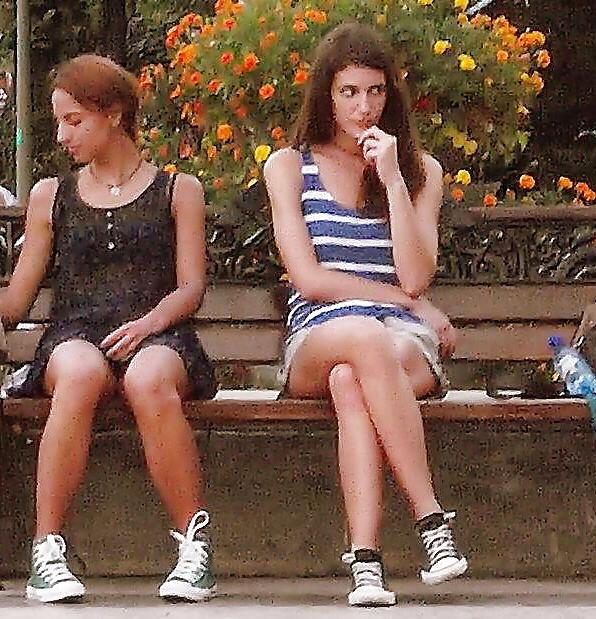 24P Spy old + young parck romanian